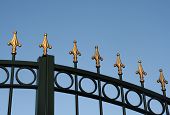 picture of gate  - detail of gate - JPG 