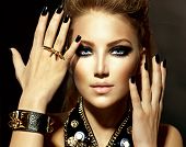 pic of model  - Fashion Rocker Style Model Girl Portrait - JPG 