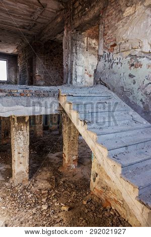 Poster: Mystical Interior Ruins Of An